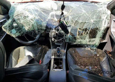 2015 Volvo Xc60 T6 R-Design Platinum из США, поврежденный, VIN YV4902RHXF2619954